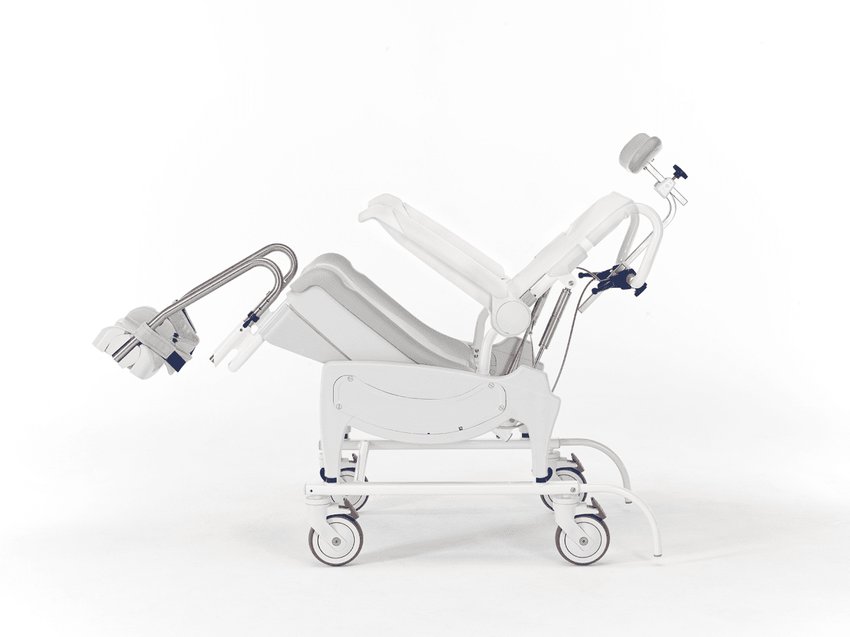 Dusch- und Toilettenrollstuhl AQUATEC OCEAN VIP ERGO mit Topf,Halter,Softsitz – Bild 2