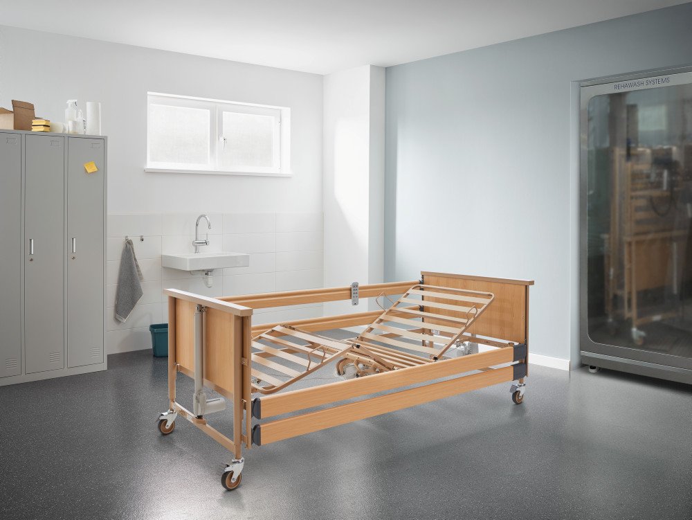 Pflegebett DALI wash 90x200 cm Holz – Bild 2