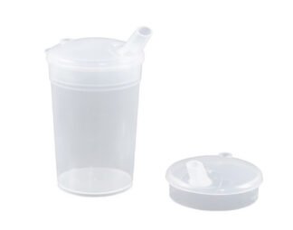 Trinkbecher aus Kunststoff 250 ml mit 2 Trinkdeckeln, 4 mm & 12 mm Auslauf, hitzebeständig bis 60°C